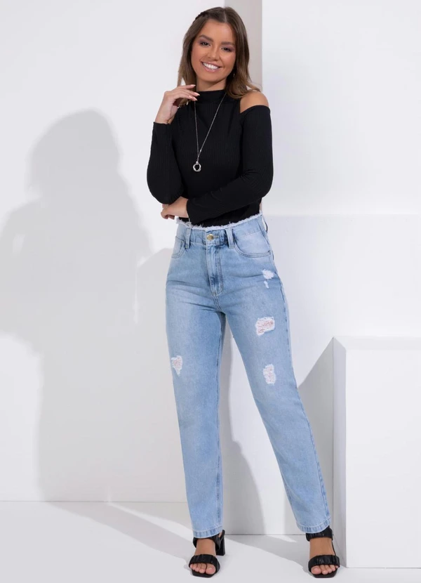 Quintess - Blusa Canelada Preto com Ombros Vazados 13