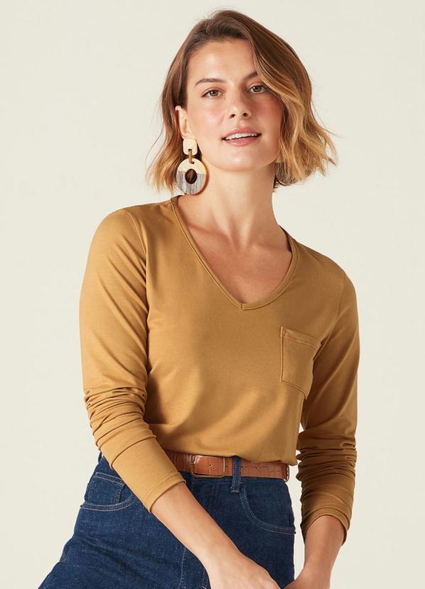 Malwee - Blusa Caramelo em Viscose com Bolso Feminino 1