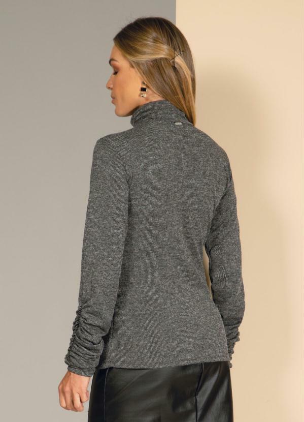 Quintess - Blusa Cinza com Mangas Franzidas 2