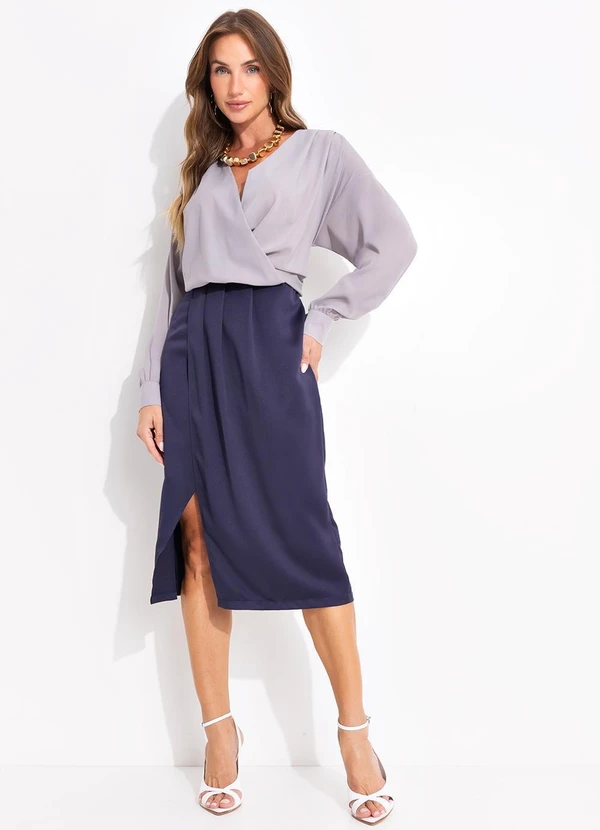 Quintess - Blusa Cinza em Crepe Plano