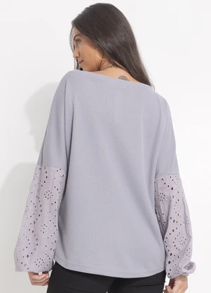 Quintess - Blusa Cinza em Malha Favo - QUINTESS