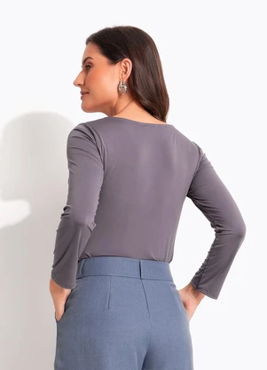 Quintess - Blusa Cinza em Malha Fria - QUINTESS
