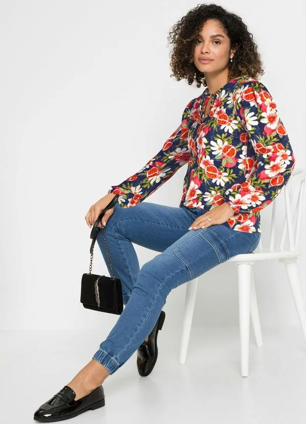 Queima Estoque - Blusa com Amarração no Decote Floral Azul 6