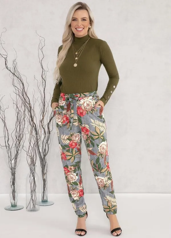 Moda Pop - Blusa com Botões Decorativos Verde Musgo 3