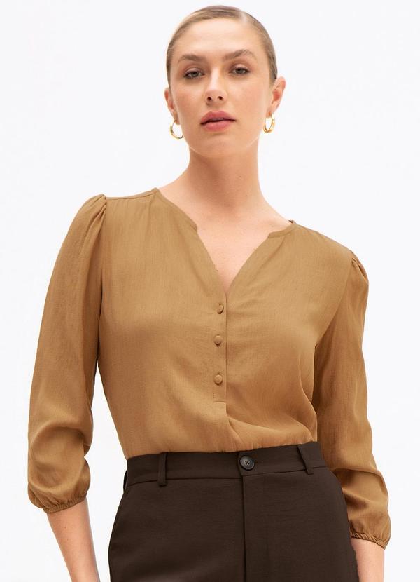 Principessa - Blusa com Botões Forrados Goreti Camel
