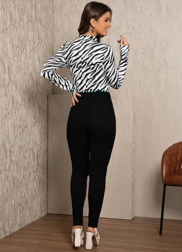 Quintess - Blusa com Gola Alta Zebra e Mangas Longas 4