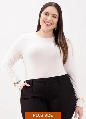 Lunender Mais Mulher - Blusa com Recorte e Gola Redonda Off White - LUNENDER MAIS MULHER