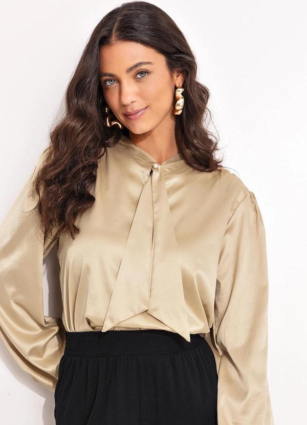 Blusa de Cetim Marrom Claro com Manga Bufante e Gola La�o