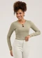 Cativa - Blusa em Canelado  Off White - variação: Marrom Claro