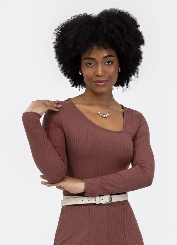 Habana - Blusa em Canelado Marrom Escuro