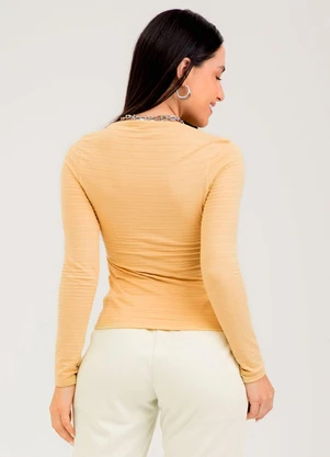 Cativa - Blusa em Viscose  Amarelo Claro - CATIVA