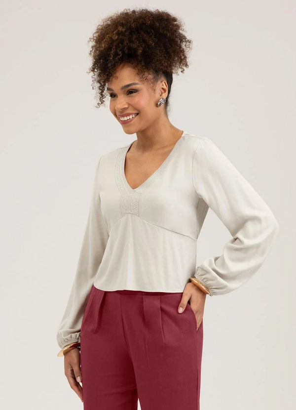 Cativa - Blusa em Viscose Cinza Claro