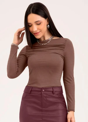 Cativa - Blusa em Viscose  Marrom Escuro - CATIVA
