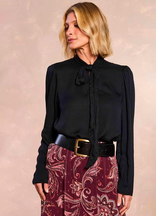 Doce Trama - Blusa Ethnic Blur em Poá Preto