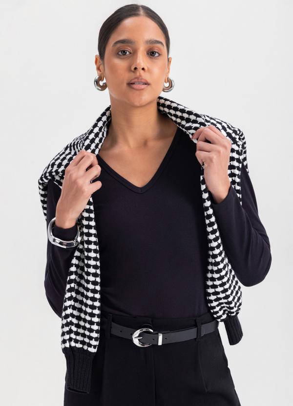 Essendi - Blusa Feminina Básica em Cotton Preto