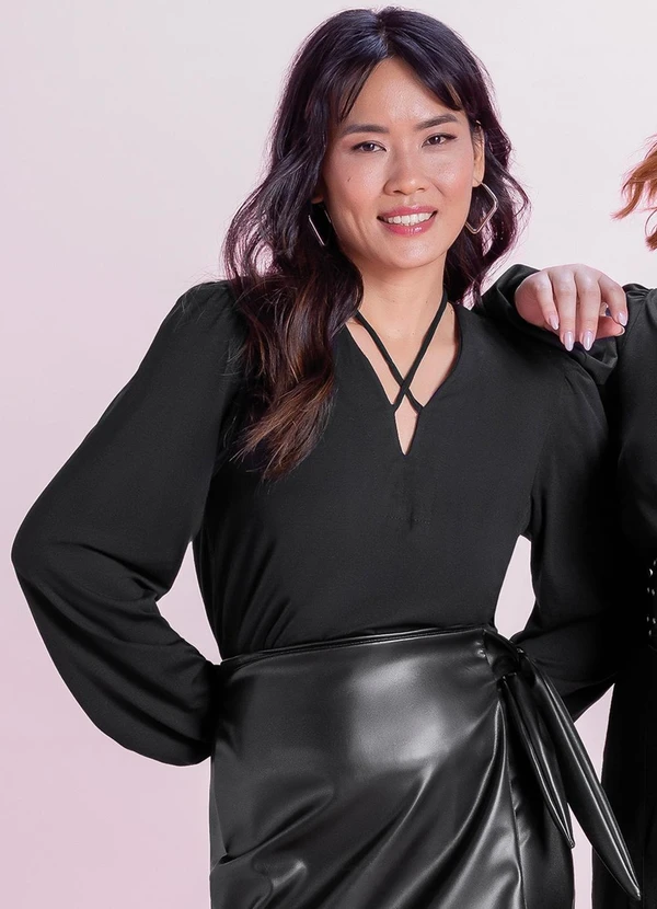 Marialícia - Blusa Feminina com Amarração Preto