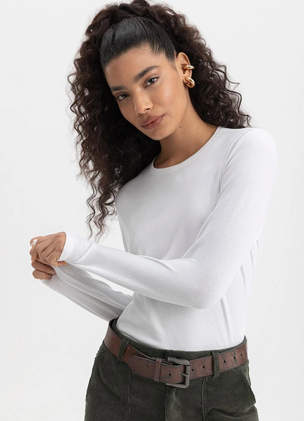 Essendi - Blusa Feminina em Malha Térmica Branco 4