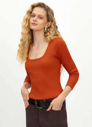 Essendi - Blusa Feminina em Ribana Marrom - ESSENDI