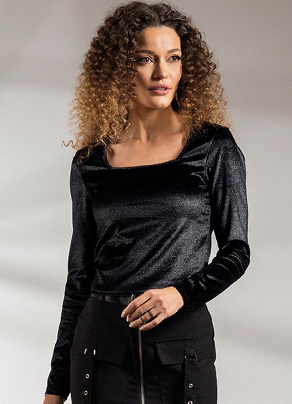 Habana - Blusa Feminina em Veludo com Decote Preto