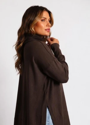 Doce Tom - Blusa Feminina Gola Alta Alongada Marrom Escuro - DOCE TOM