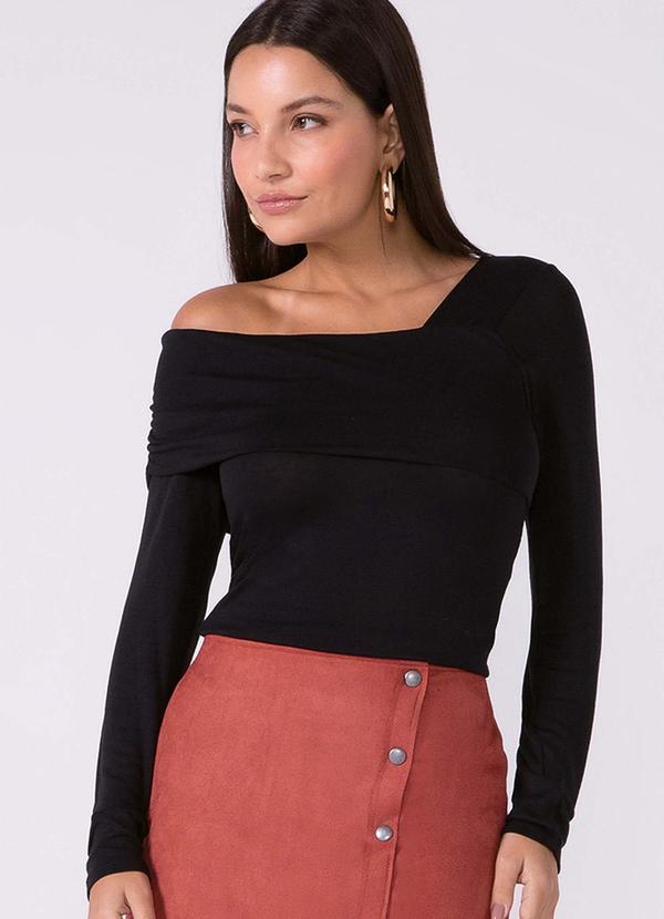 Marialícia - Blusa Feminina Ombro Só com Franzido Preto