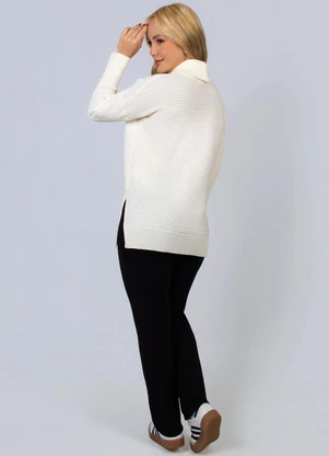 Doce Tom - Blusa Feminina Tricô Gola Alongada Off White - DOCE TOM