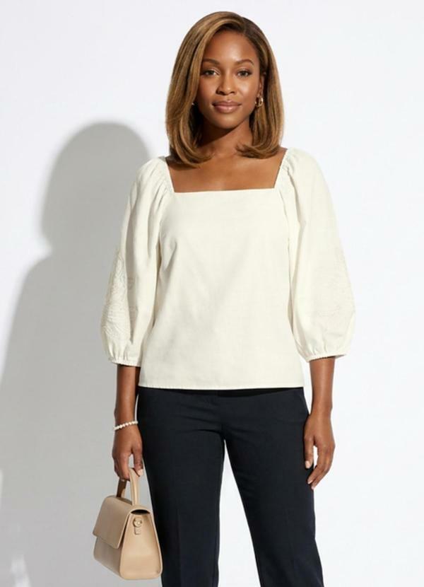Marialícia - Blusa Feminino Adulto Bege