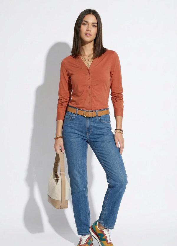 Bimini - Blusa Ferrugem em Viscose Plana 6