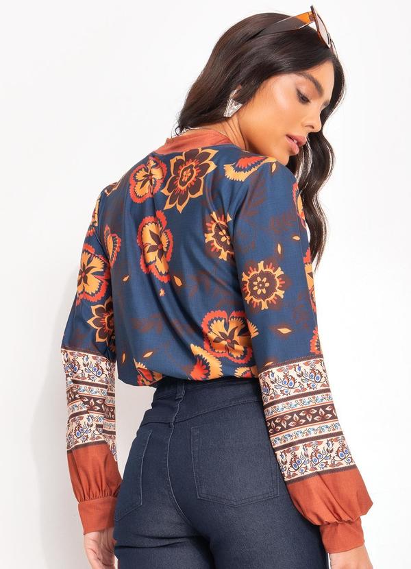 Quintess - Blusa Floral Boho em Malha Fria 3