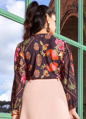 Quintess - Blusa Floral Folk em Malha Fria - QUINTESS