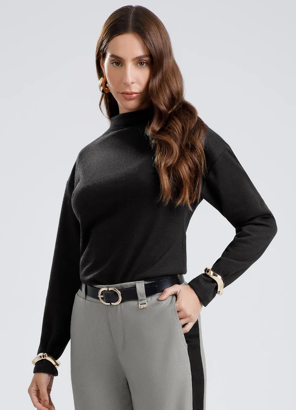 Gris - Blusa Gola Alta em Tecido Texturizado Preto