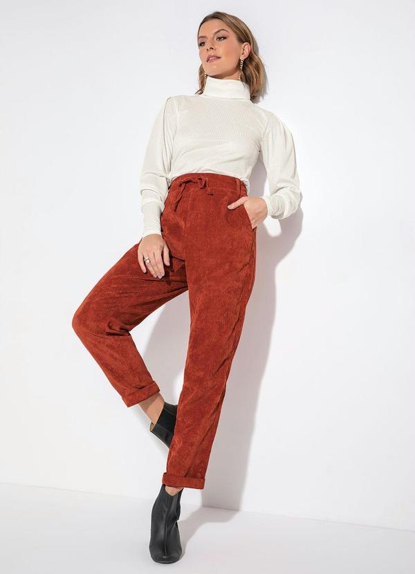 Queima Estoque - Blusa Gola Alta Off White 10