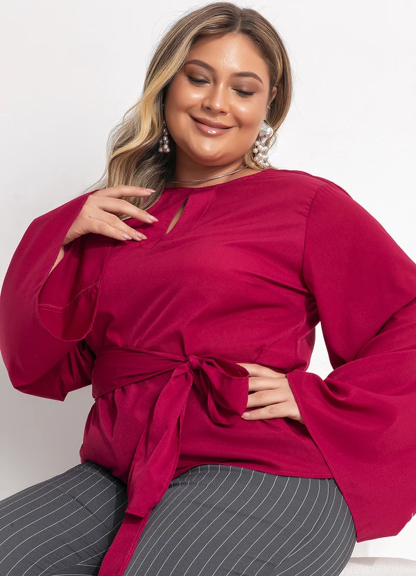 Quintess - Blusa Magenta em Crepe com Manga Flare e Faixa para Amarração
