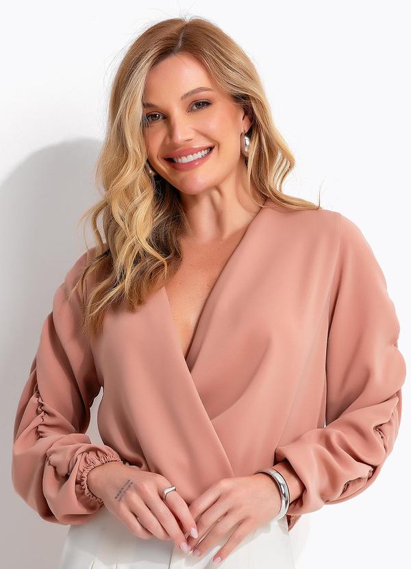 Blusa Nude em Tecido Crepe Plano