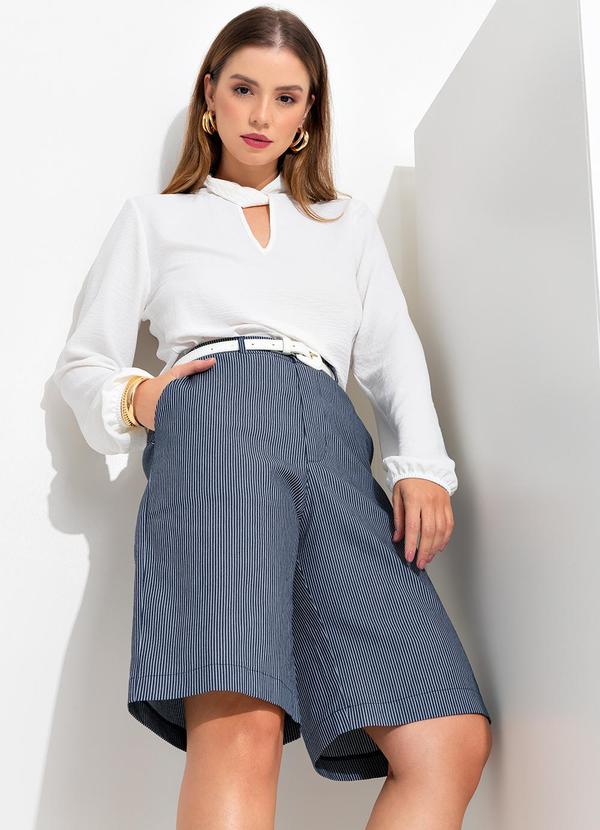 Quintess - Blusa Off White em Crepe Plano 10