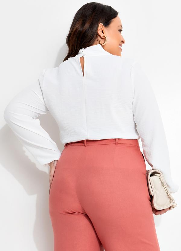 Quintess - Blusa Off White em Crepe Plano 16