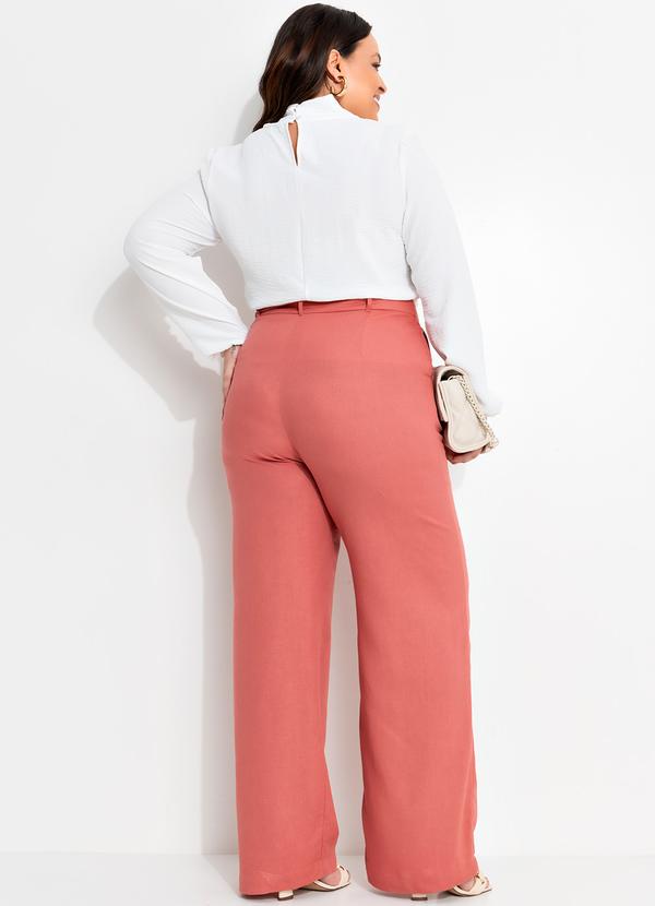 Quintess - Blusa Off White em Crepe Plano 18