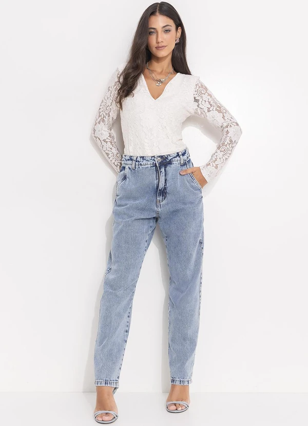 Quintess - Blusa de Renda Off White com Decote V e Manga Longa 5