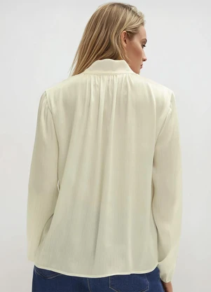 bonprix - Blusa Off White em Tecido Acetinado com Textura. - BONPRIX