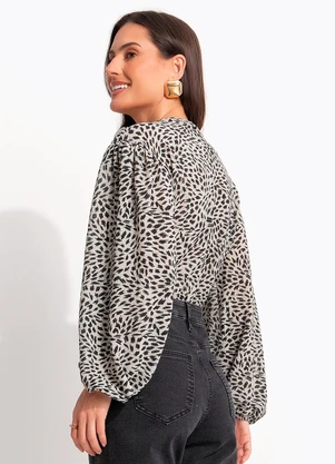 Quintess - Blusa Pincelado Abstrato em Malha Plissada - QUINTESS