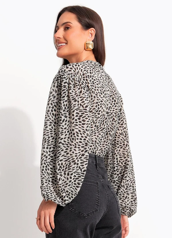 Quintess - Blusa Pincelado Abstrato em Malha Plissada 2