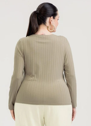 Cativa - Blusa Plus Size em Canelado Marrom Claro - CATIVA