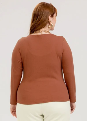 Cativa - Blusa Plus Size em Canelado Marrom - CATIVA