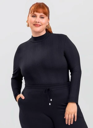 Cativa - Blusa Plus Size em Canelado Preto - CATIVA