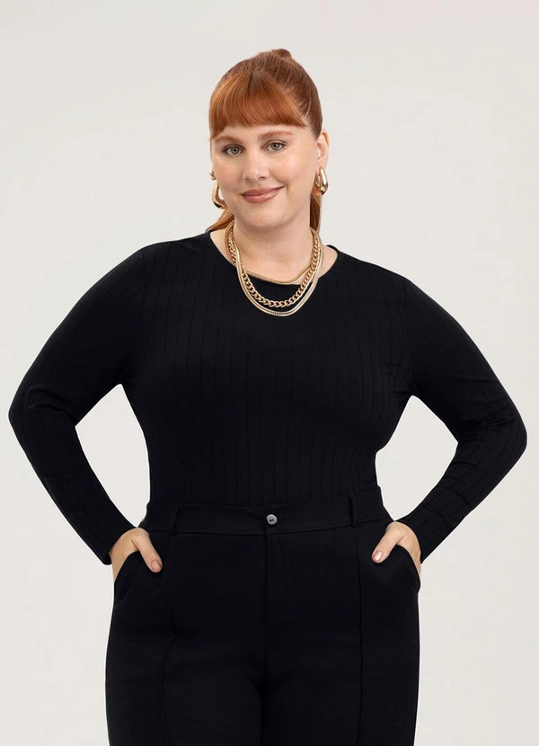 Cativa - Blusa Plus Size em Canelado Preto