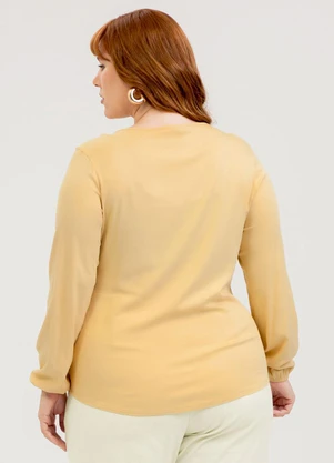 Cativa - Blusa Plus Size em Viscose Amarelo Claro - CATIVA