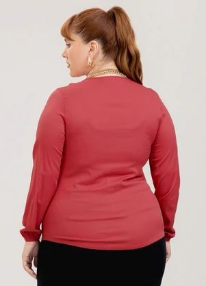 Cativa - Blusa Plus Size em Viscose Vermelho - CATIVA