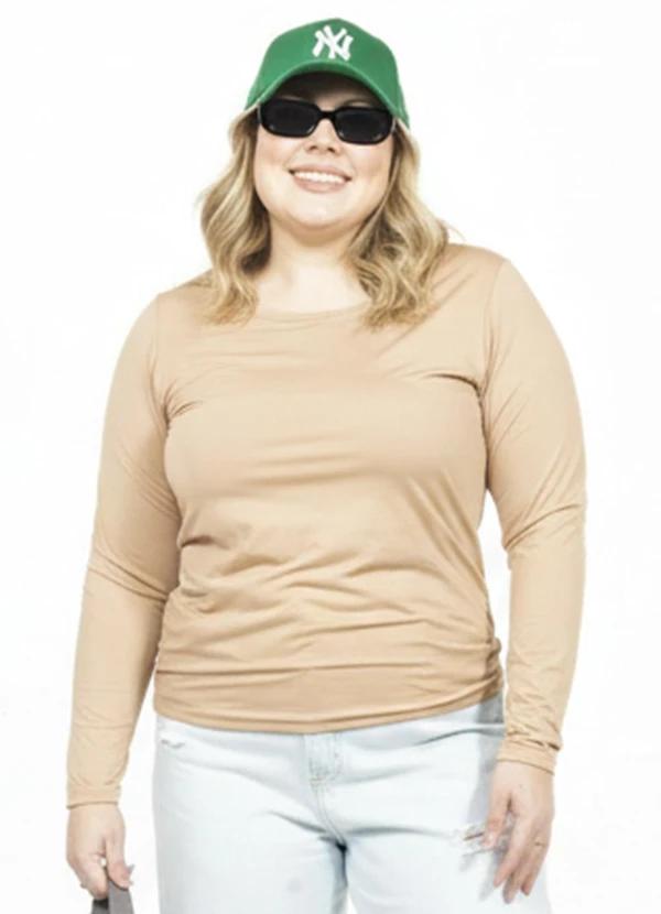 Cobertura - Blusa Plus Size Manga Longa Bege