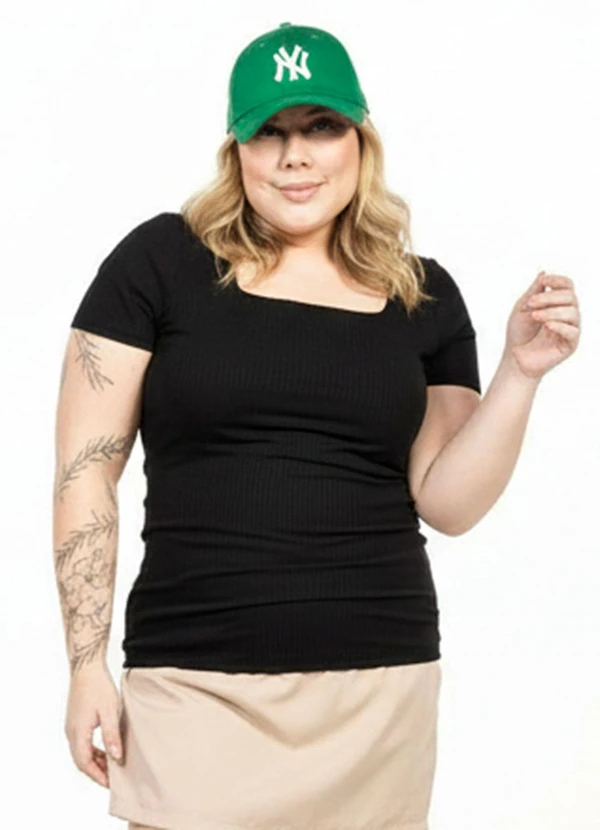Cobertura - Blusa Plus Size Preto