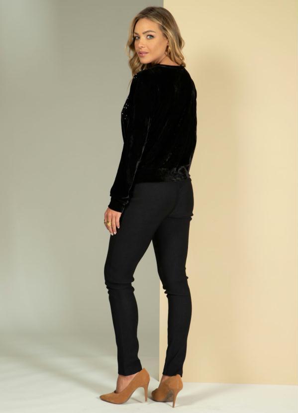 Quintess - Blusa Preta com Aplicação de Strass 4